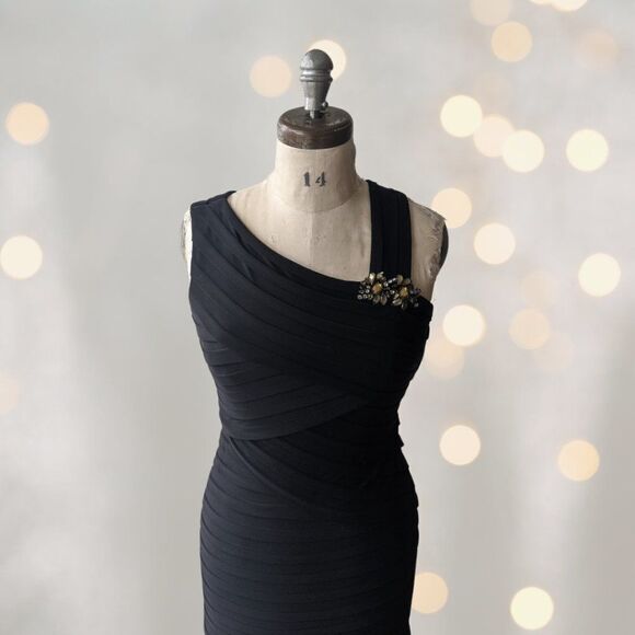 Nordstrom Xscape - Size 6 - Party Dress - Picture 1 of 3